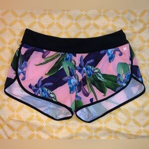 Hurley Board Shorts - L